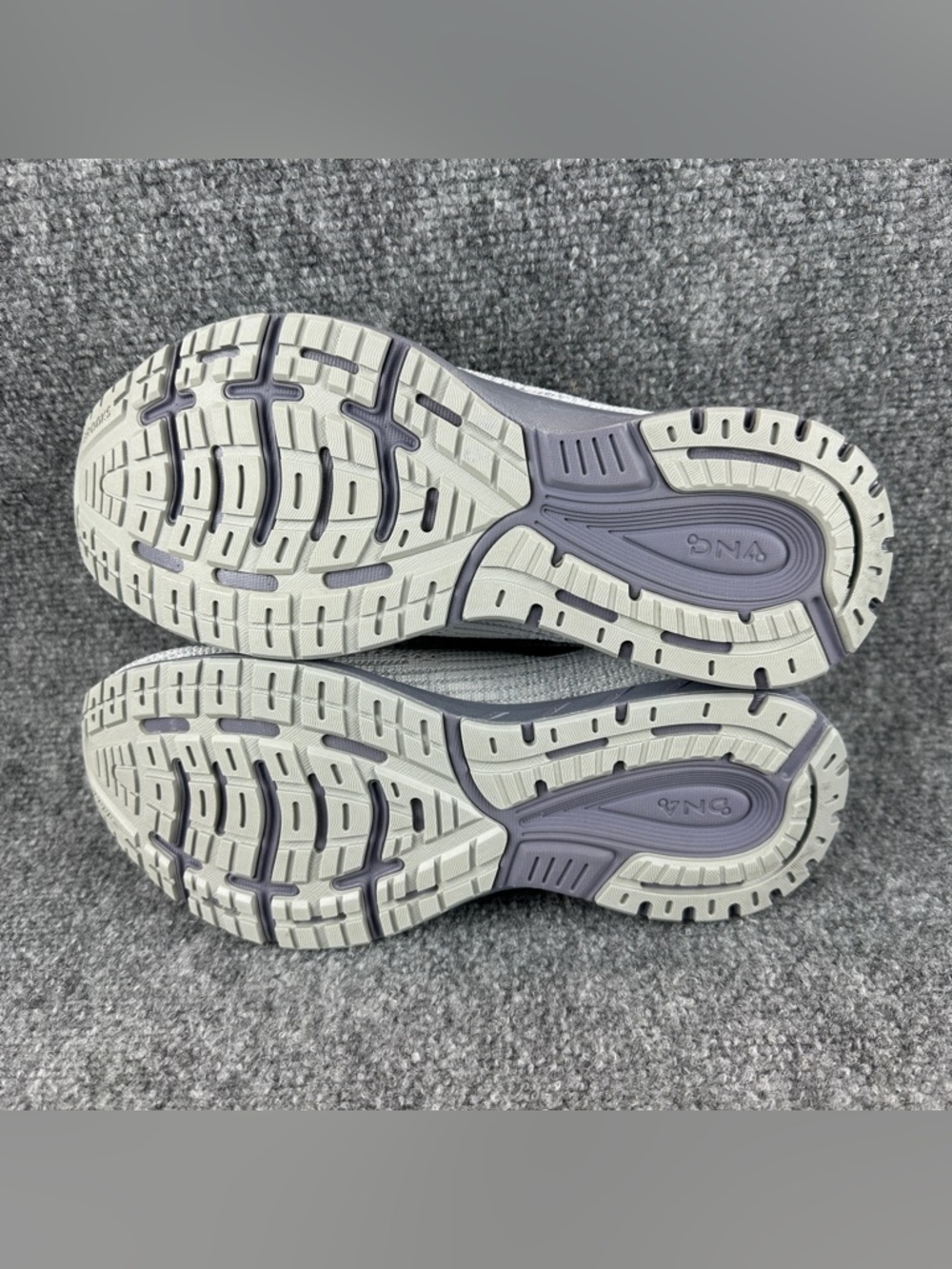 Brooks Revel 3 Womens Size 10 B Grey Silver Running Shoes 1203021B021 Sneakers - Picture 15 of 15